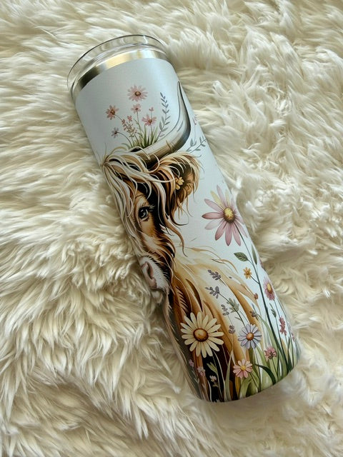 Highland cow w/ Flowers - 20oz Skinny tumbler