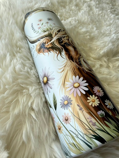 Highland cow w/ Flowers - 20oz Skinny tumbler